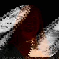 Sara Savidge picture